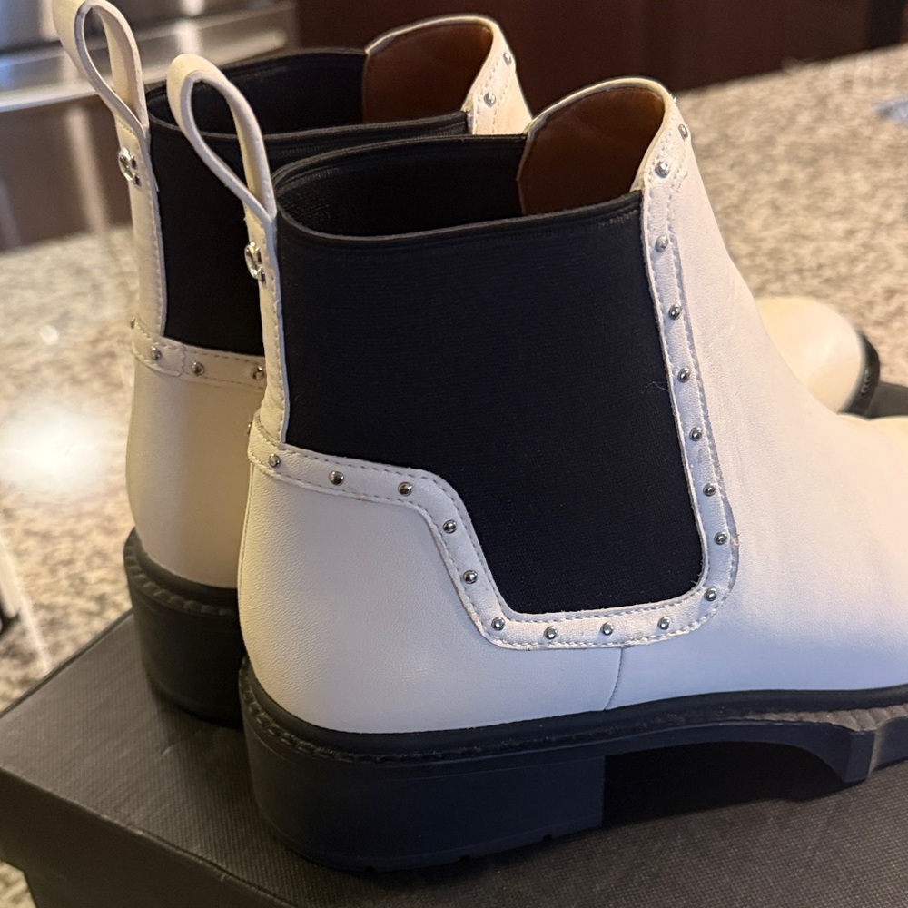 Coach Lory White Leather Booties Ankle Boots Size 8B - GUC - Picture 7 of 10